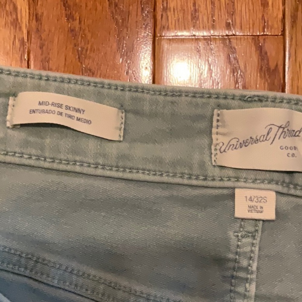 Universal Thread~Pale Green Jeans~๐ - Picture 5 of 8
